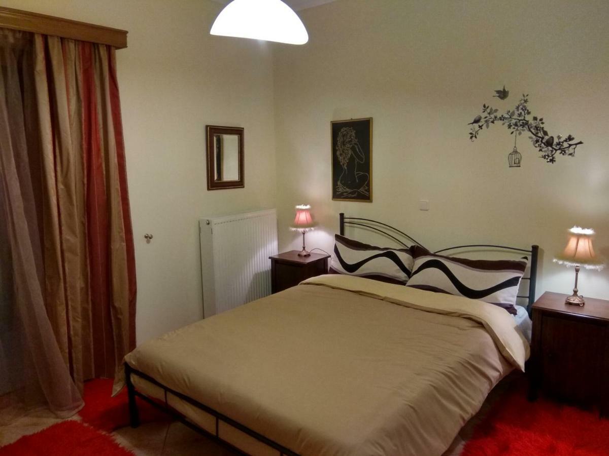 Mainades House Apartment Vitina Bagian luar foto
