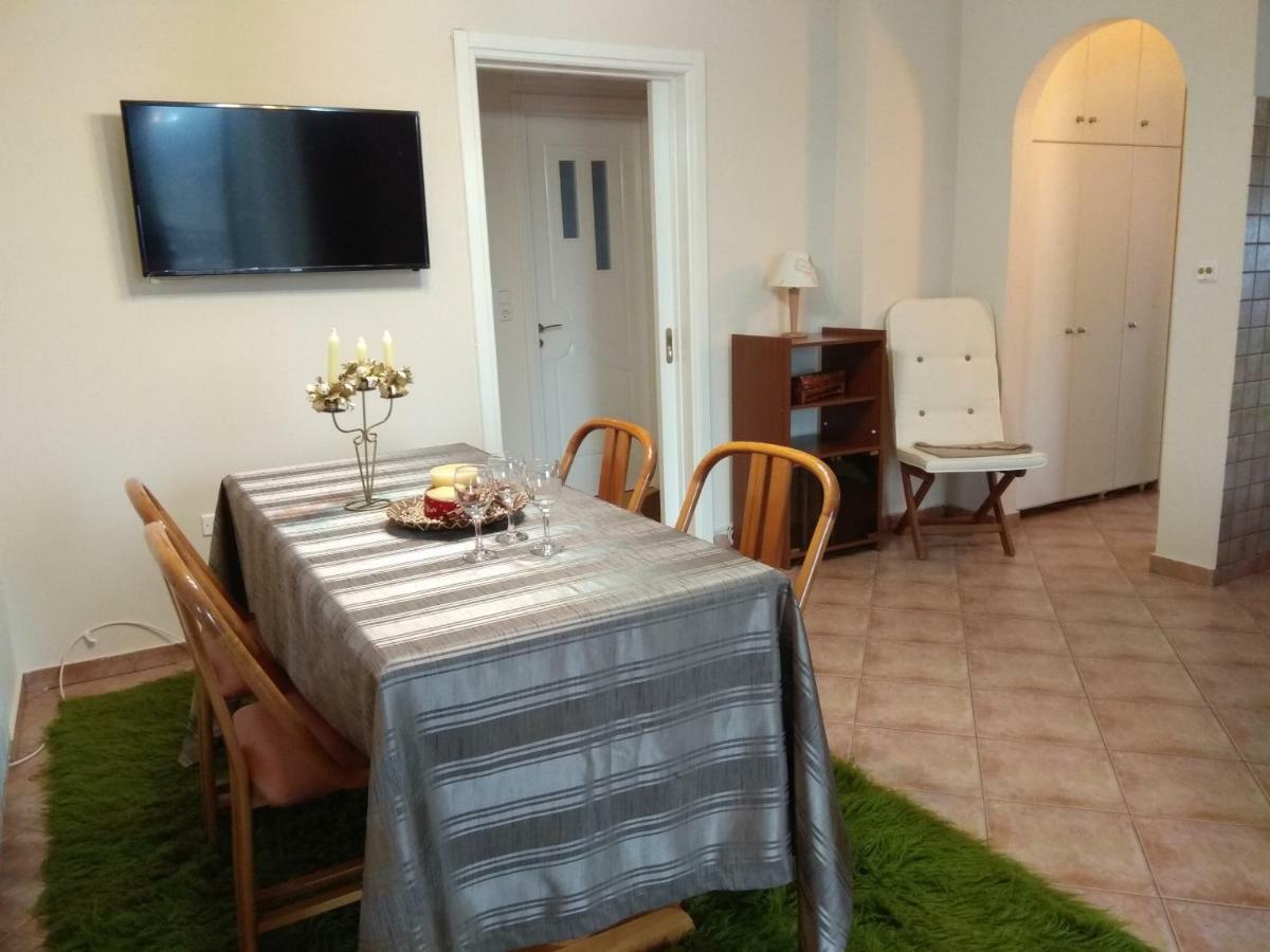 Mainades House Apartment Vitina Bagian luar foto
