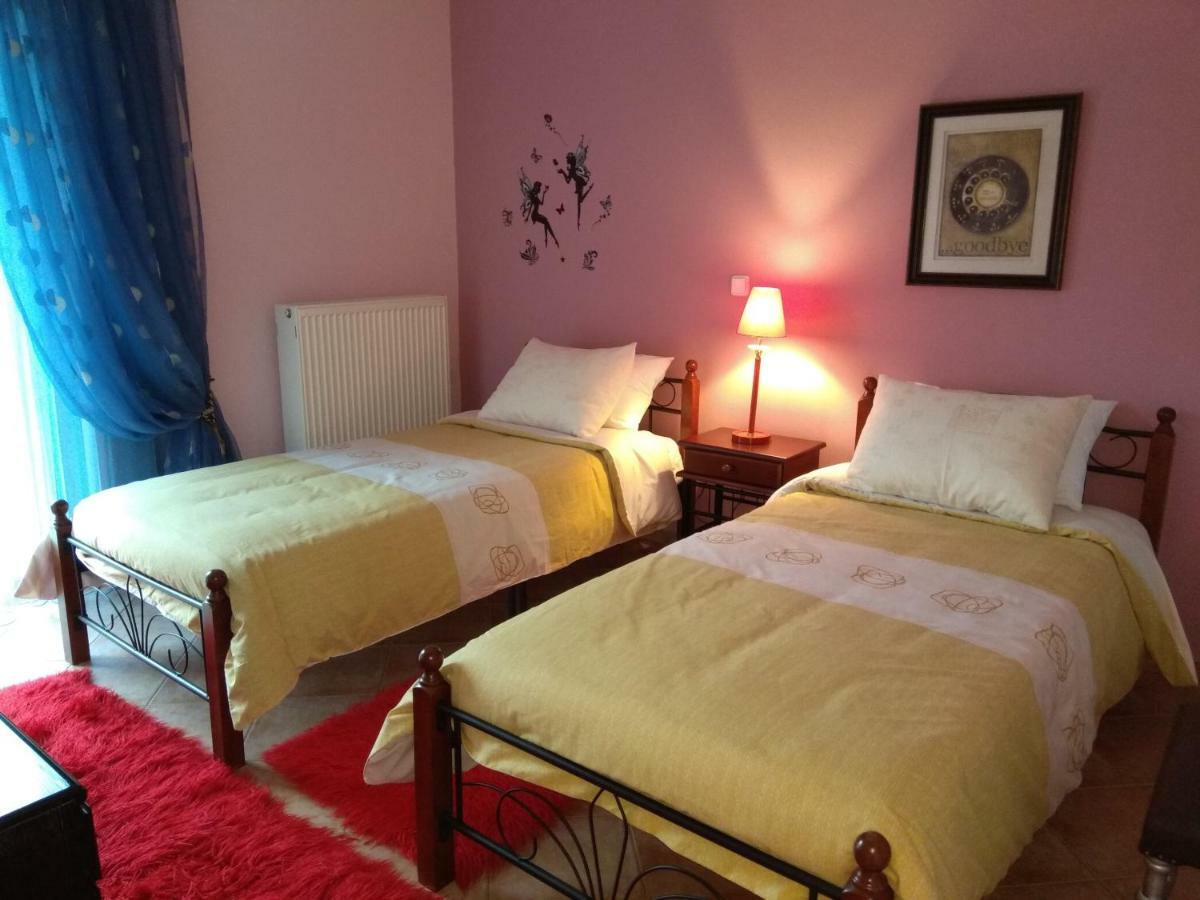 Mainades House Apartment Vitina Bagian luar foto