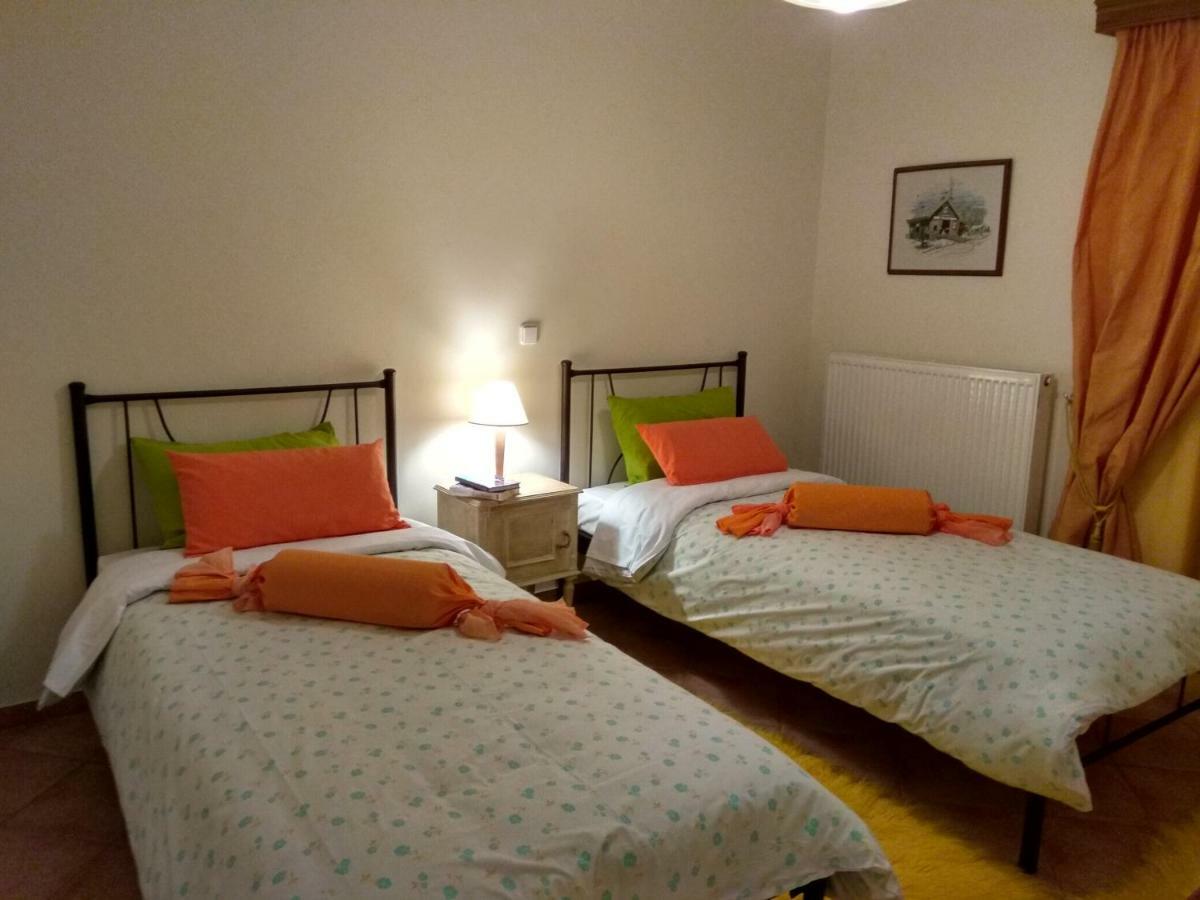 Mainades House Apartment Vitina Bagian luar foto