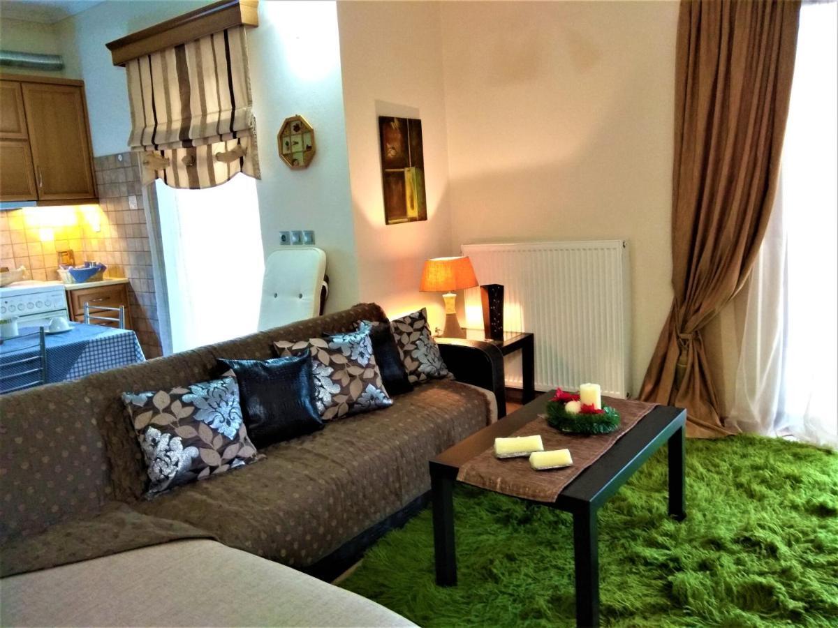 Mainades House Apartment Vitina Bagian luar foto