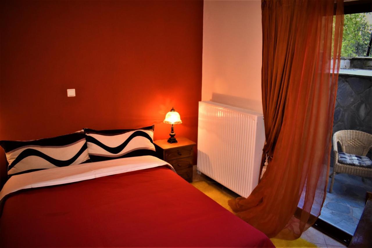 Mainades House Apartment Vitina Bagian luar foto